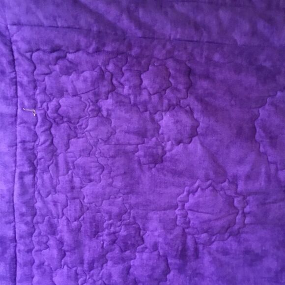 Hand Crafted Fabulous Quilt - Picture 10 of 14